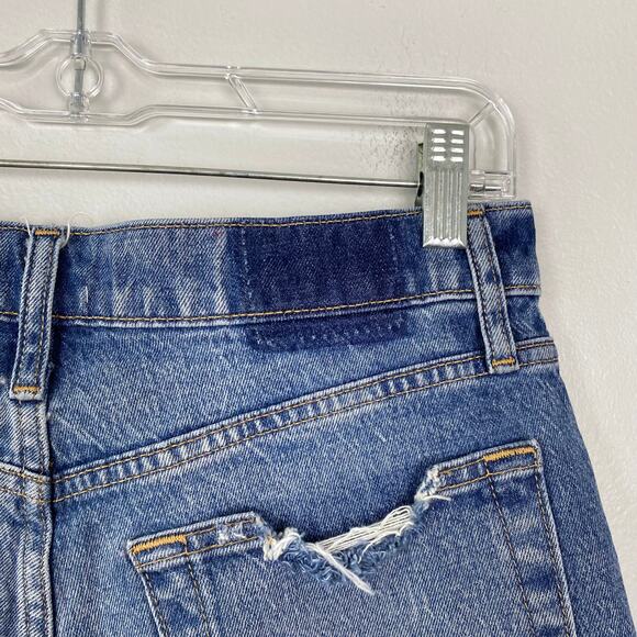Gap Denim‎ Cheeky Short High Rise Medium Wash Cut Off Jeans Raw Hem Size 4/27 - Picture 5 of 8